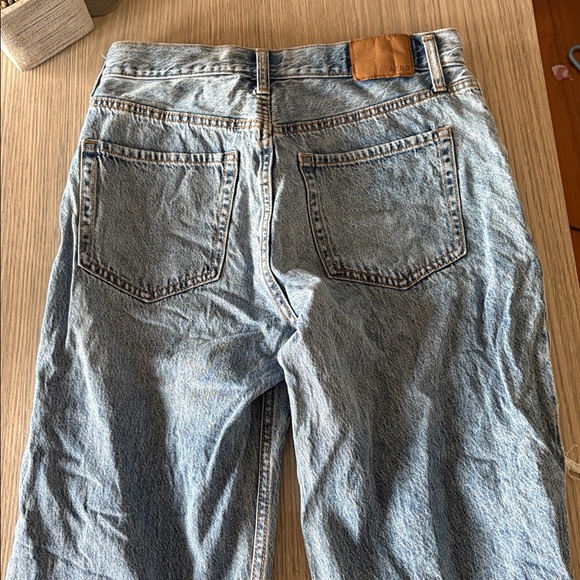 Aeropostale Women’s High Rise Baggy Distressed Jeans Size 6 Light Wash - Picture 6 of 10